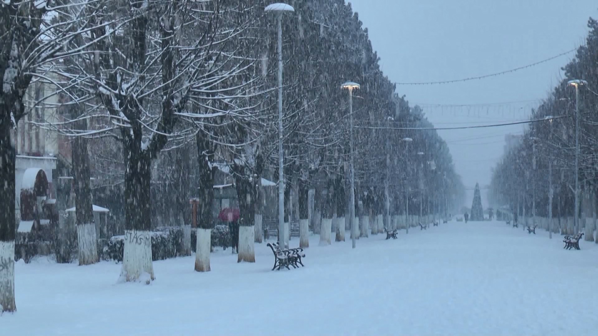 Bllokohet qarkullimi i mjeteve në Qafën e Ulzës