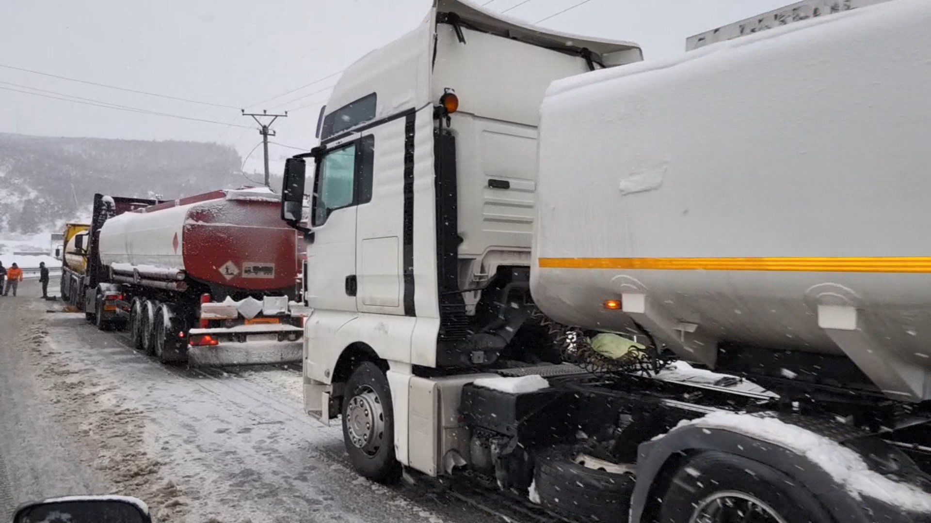 Përkeqësohet situata nga bora në Qarkun e Kukësit