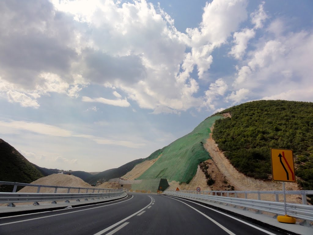 Aksident i rëndë në autostradë