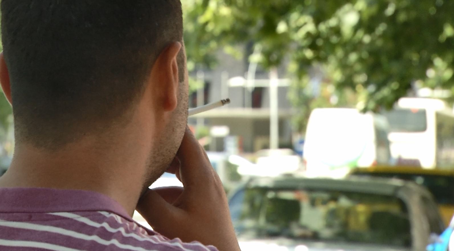 Shqiptarët lënë cigaren, ulet me 7% numri i duhanpirësve