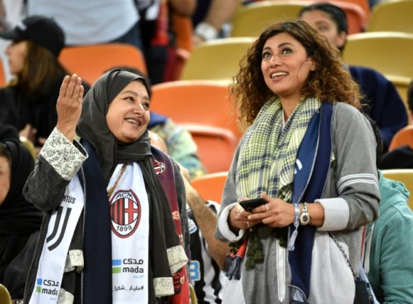 Plot 15.000 femra në finalen e Superkupës së Italisë