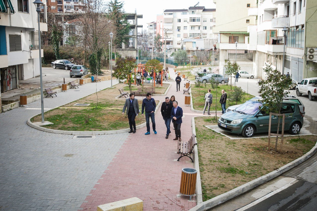 Hapësira çlodhëse mbi Përroin e Gjerozës në kryeqytet