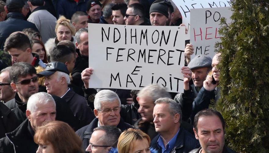 Protesta në disa qytete të vendit, PD: Shqipëria në këmbë