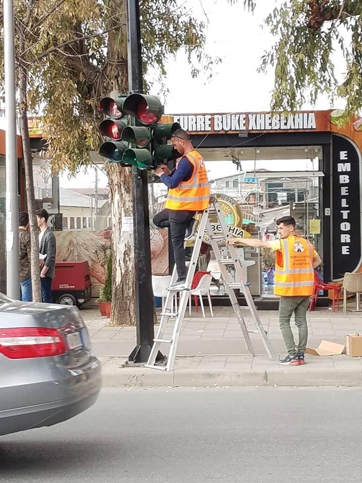 Bashkia e Tiranës instalon semaforët LED dhe me numëratorë kohe 