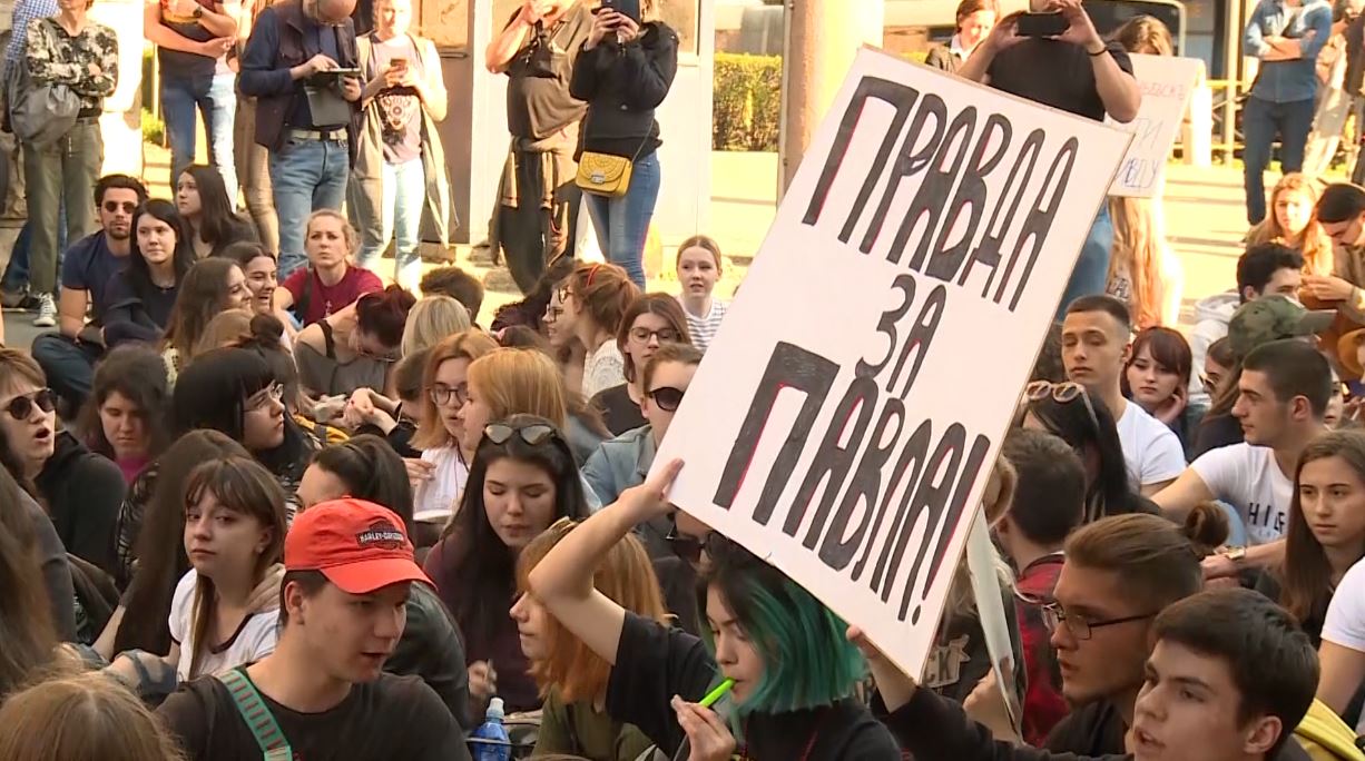 Serbi, 18 të arrestuar pas protestave