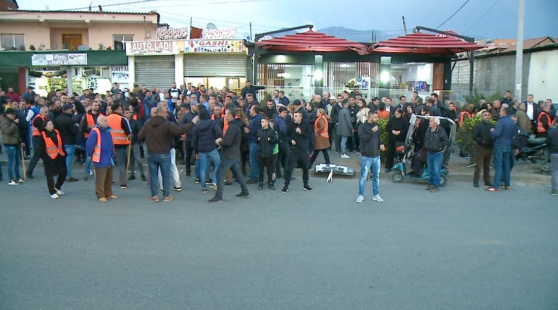 Protesta e banorëve të Unazës së Re