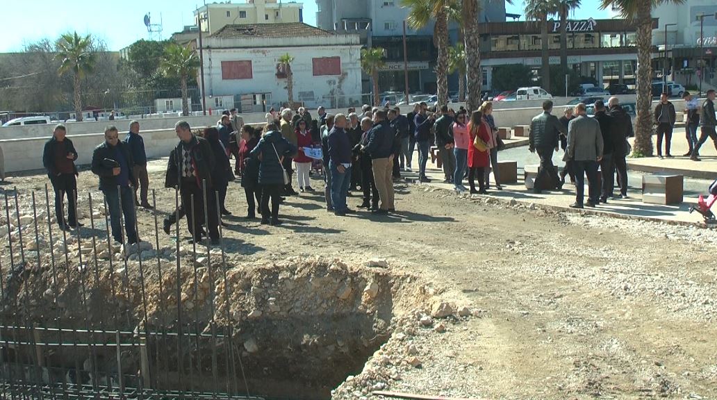 Rifillimi i punimeve tek “Veliera”, shoqëria civile në protestë