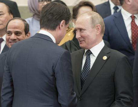 Conte apel Putin për situatën në Libi