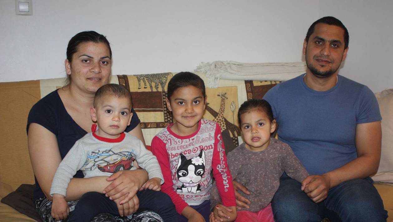 Ikën nga Shqipëria, familja gjen strehë në Francë