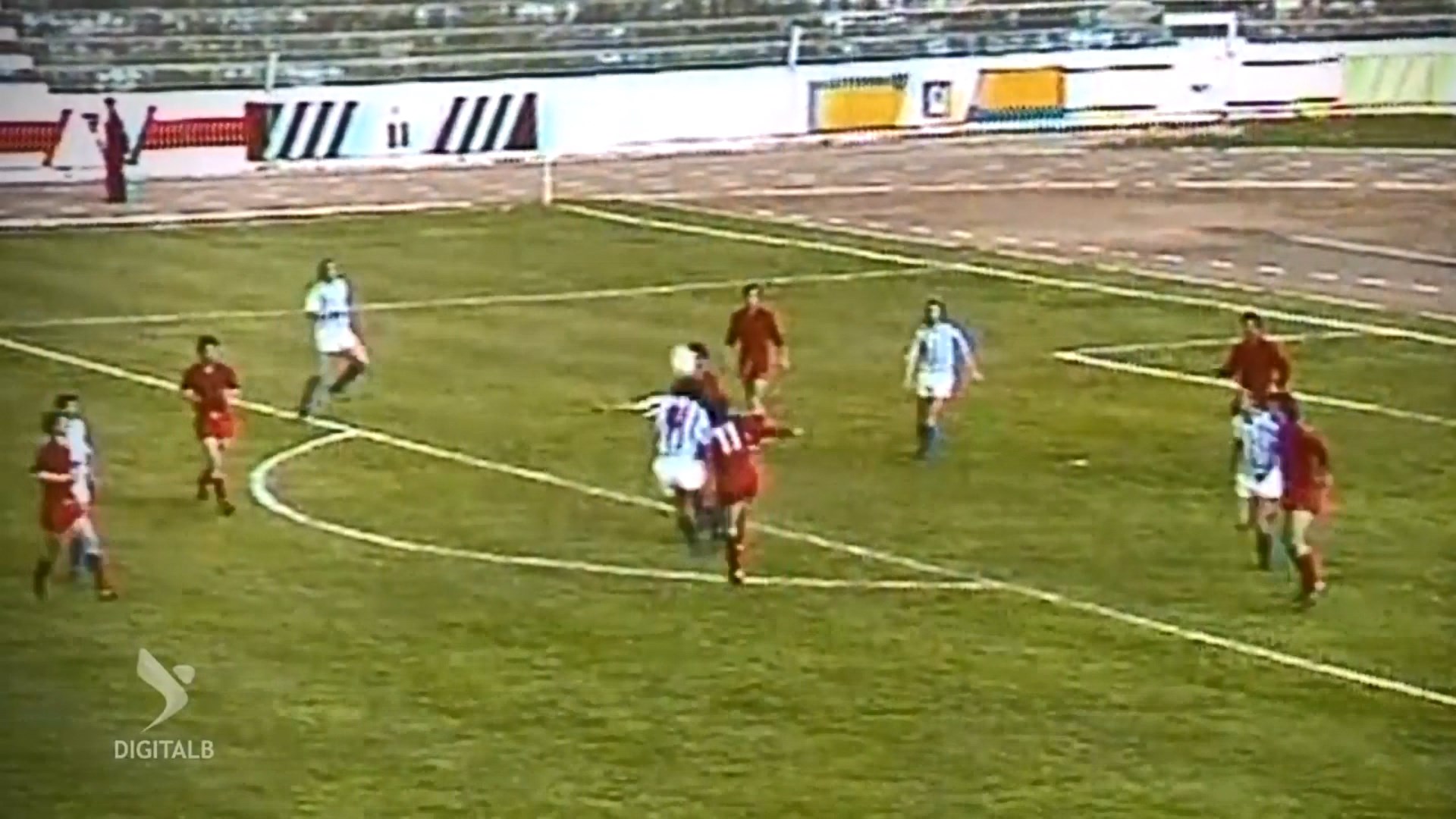 Tirana falenderon Partizanin si në 1996