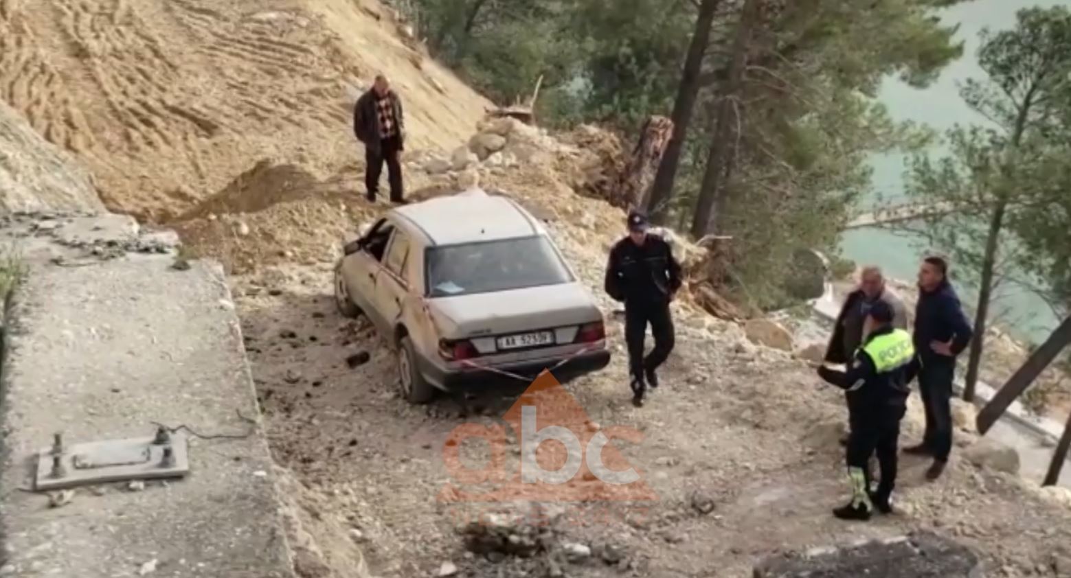 Aksident në Bypass-in e Tepelenës, vdes roja i firmës