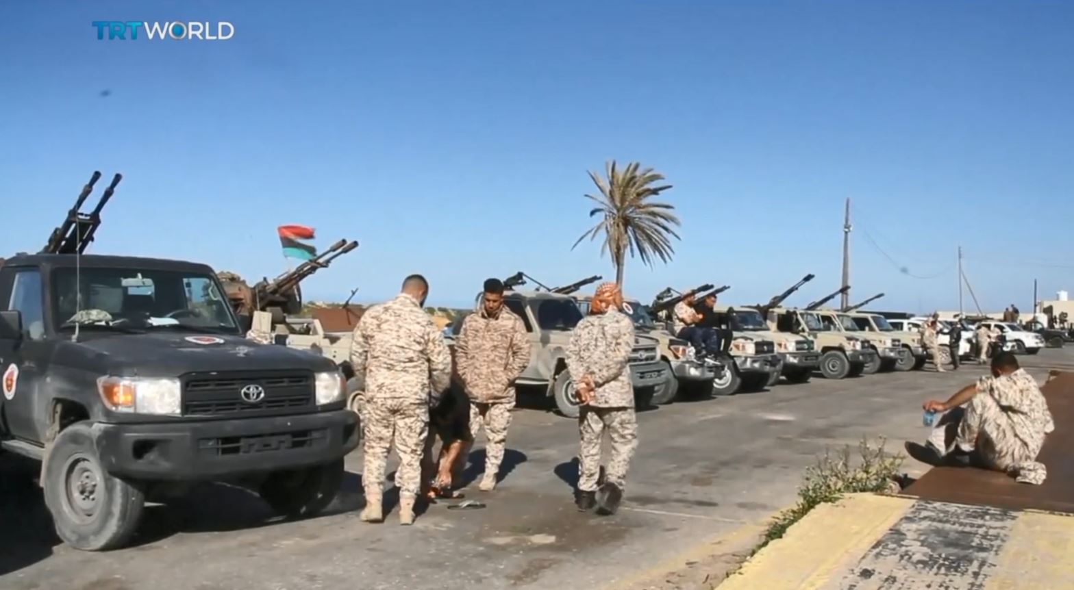 Libi, mijëra të evakuuar për shkak të luftimeve