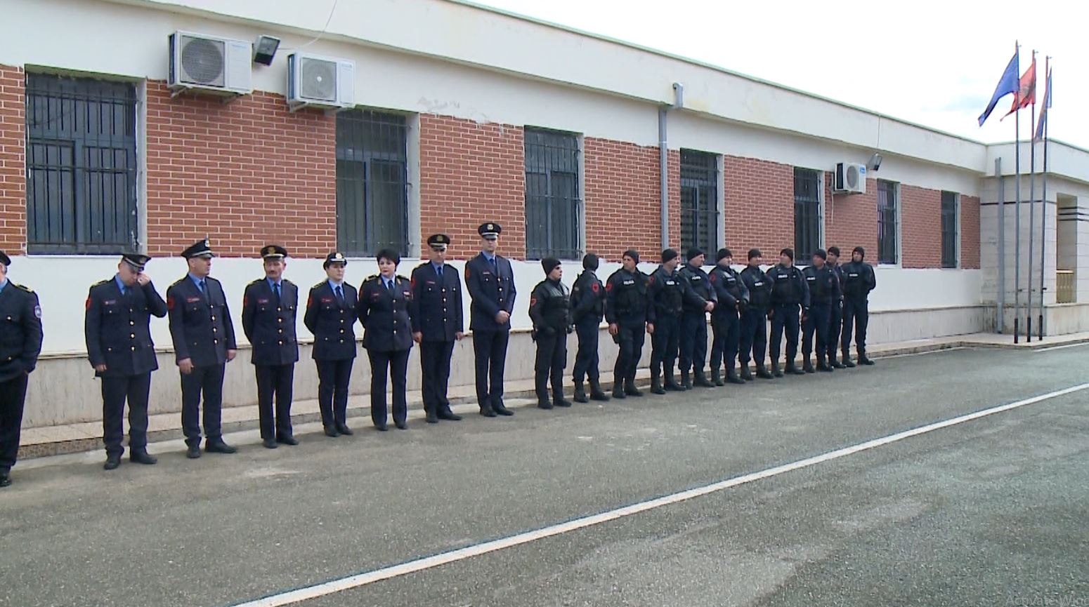 Njihuni me policinë e re që do të ruajë objektet dhe personat