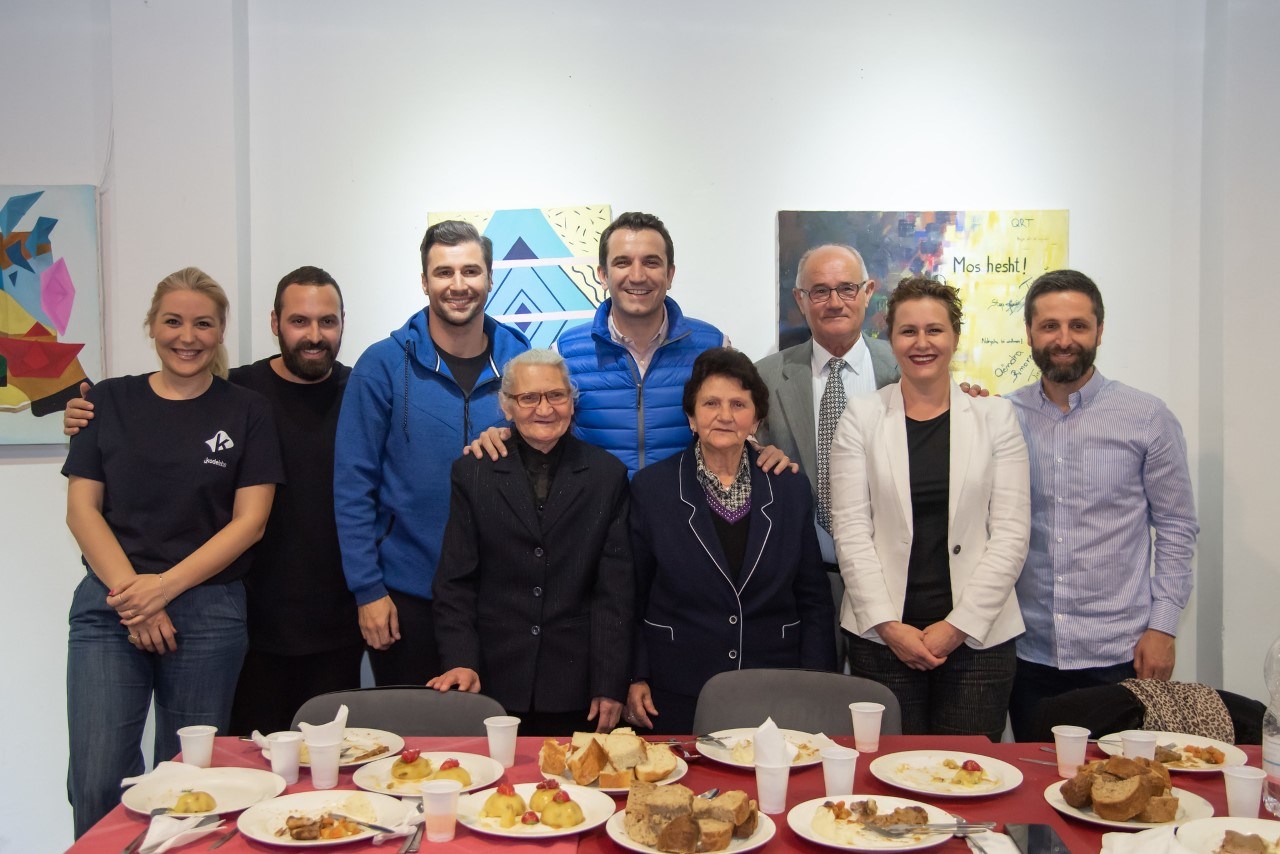 Veliaj dhe ish-kapiteni Cana shtrojnë iftar për besimtarët myslimanë