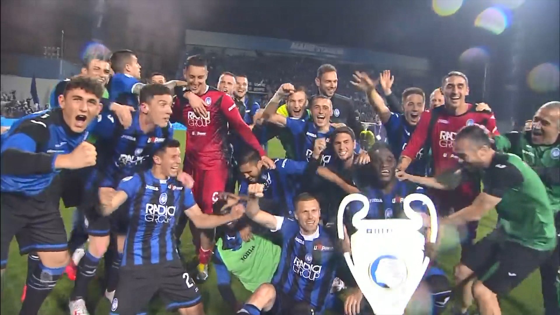 Atalanta realizoi mrekullinë në Serinë A, duke u kualifikuar në Champions