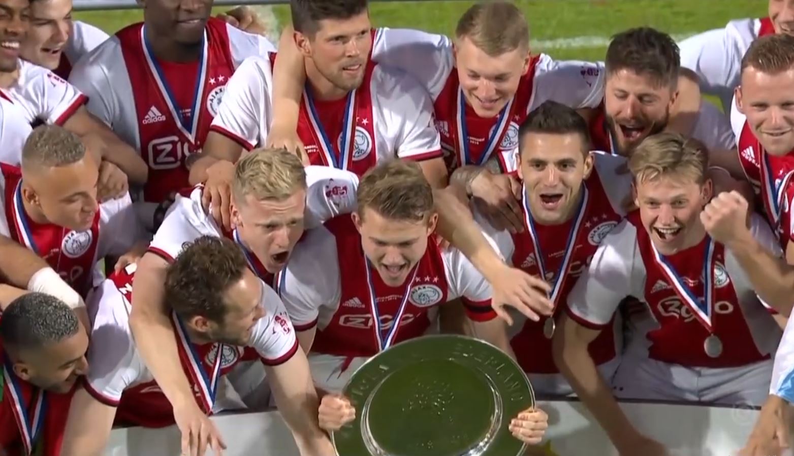 Ajaksi fitoi titullin e 34-ët kampion në Holandë