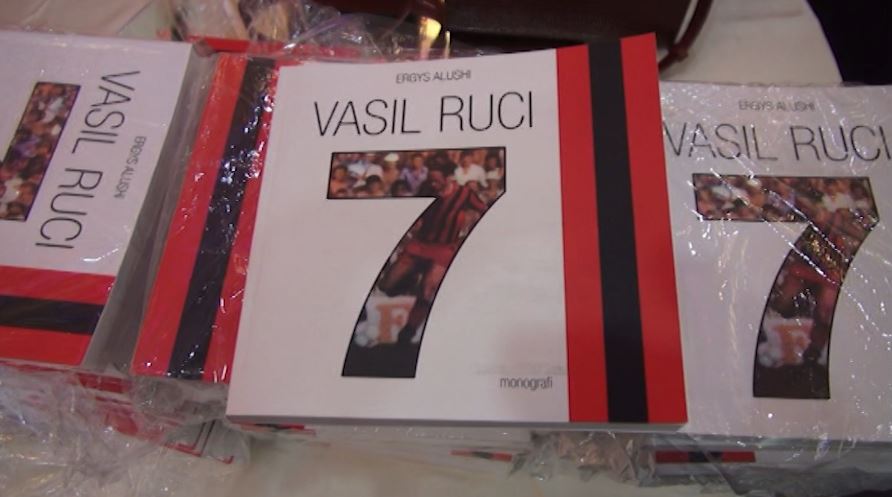 “Vasil Ruci, numri 7”, prezantohet libri për legjendën e Flamurtarit