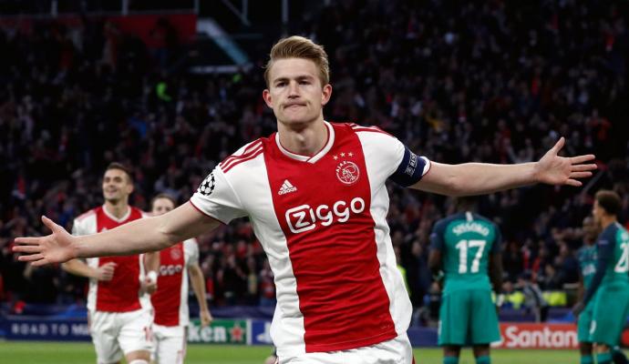 Juventus pranë zyrtarizimit të De Ligt