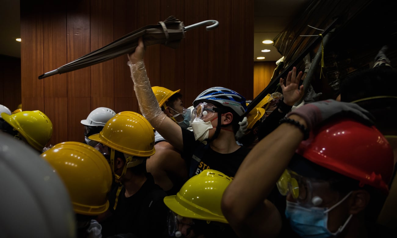 Protestat në Hong Kong, tensione Britani – Kinë