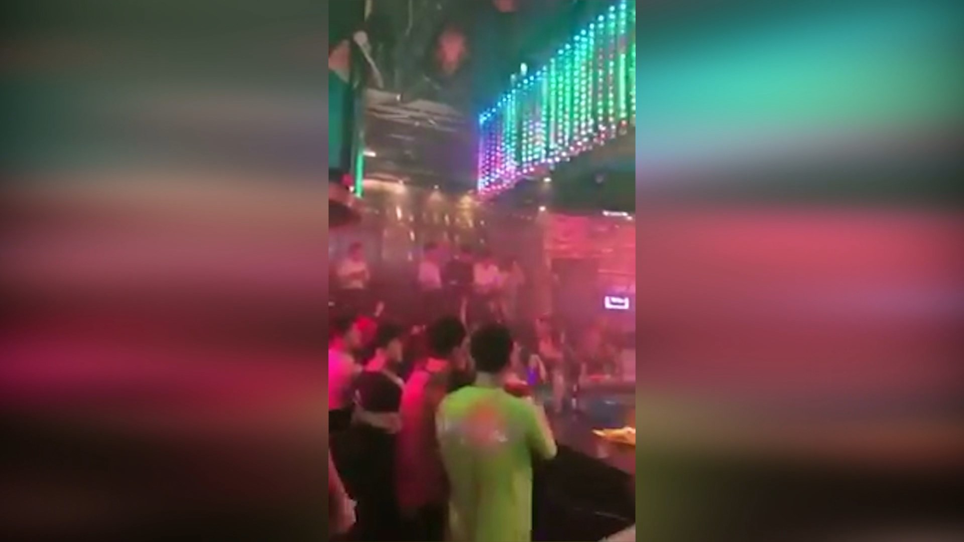 Shembet veranda e një diskoteke në Korenë e Jugut