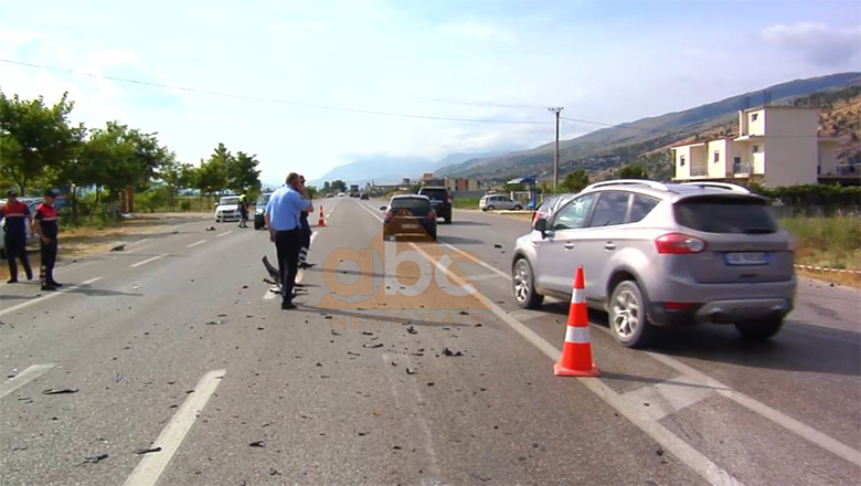 Aksidentohet familja që po shkonte për pushime në Sarandë