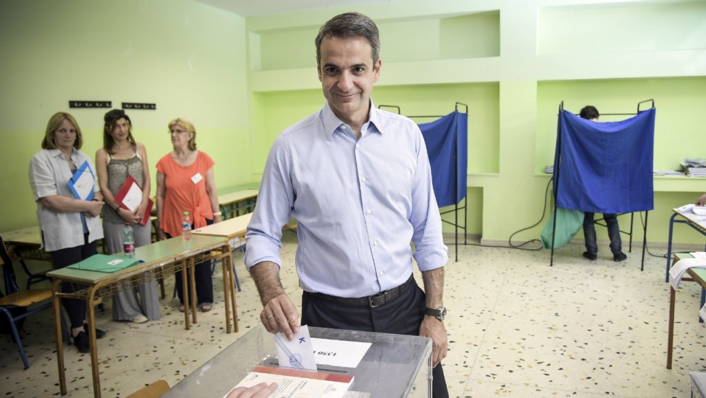 Mbyllet votimi në Greqi, Exit Poll: Demokracia e Re, fituese