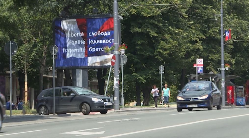 Beogradi në pritje të presidentit Macron