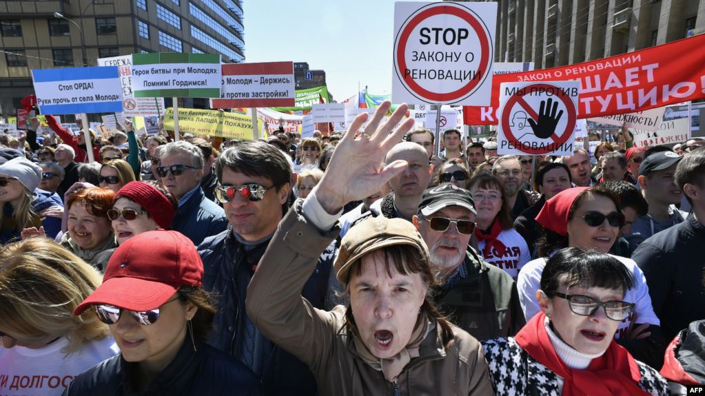 Mbi 200 të arrestuar në protestat në Moskë