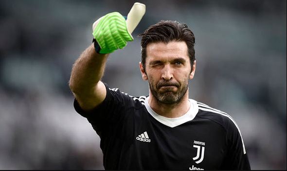 Legjenda vazhdon, Martina: Buffon do të luajë deri 44 vjeç!