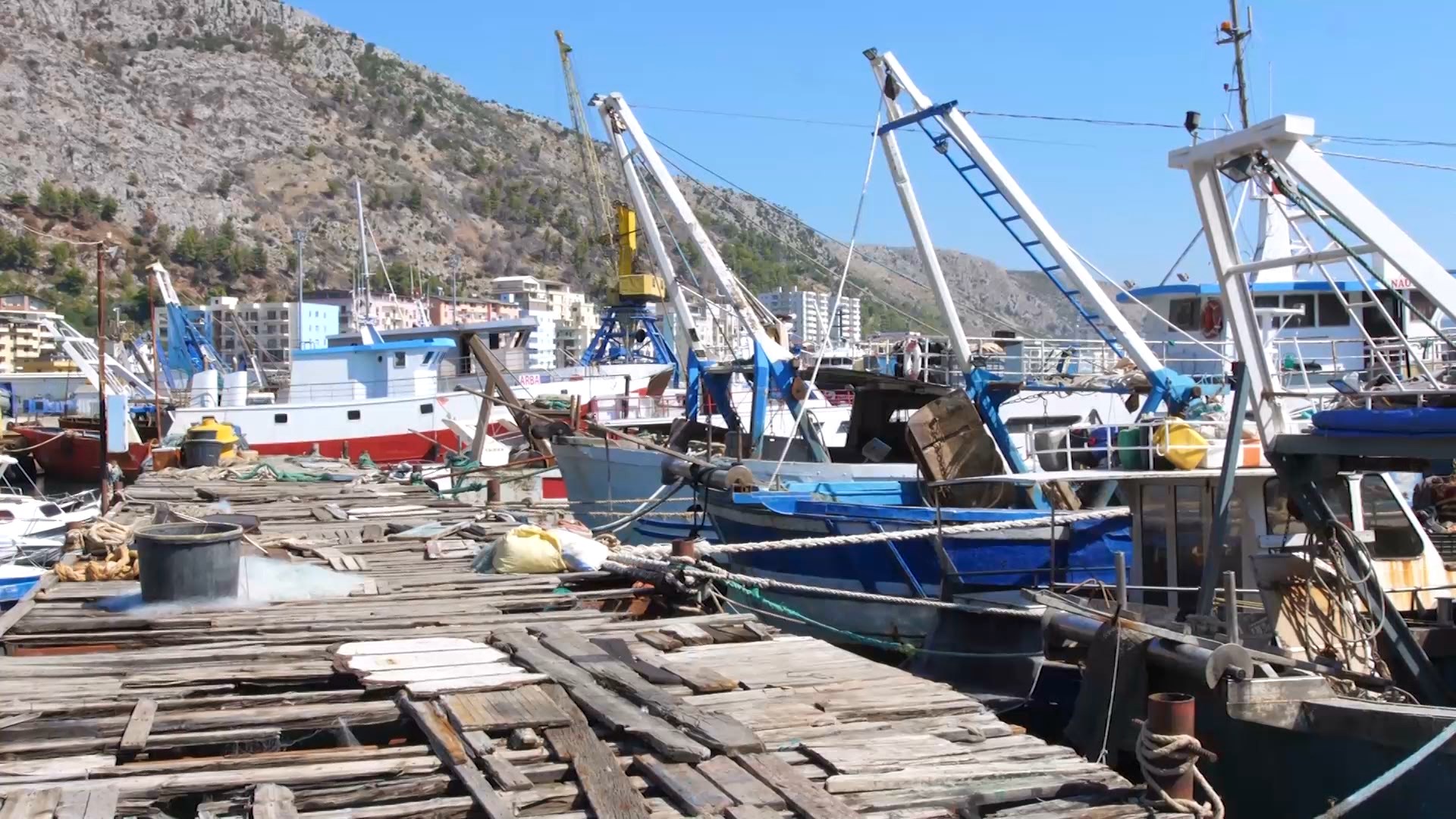 Markata e peshkut në Shëngjin drejt përfundimit