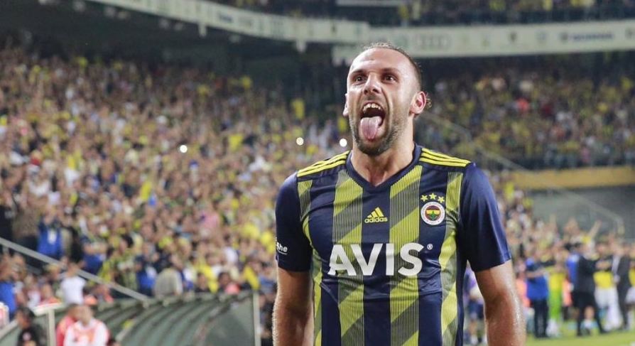 VIDEO | Muzikë shqip në stadiumin e Fenerbahces, “skifterja” karikon Muriqin