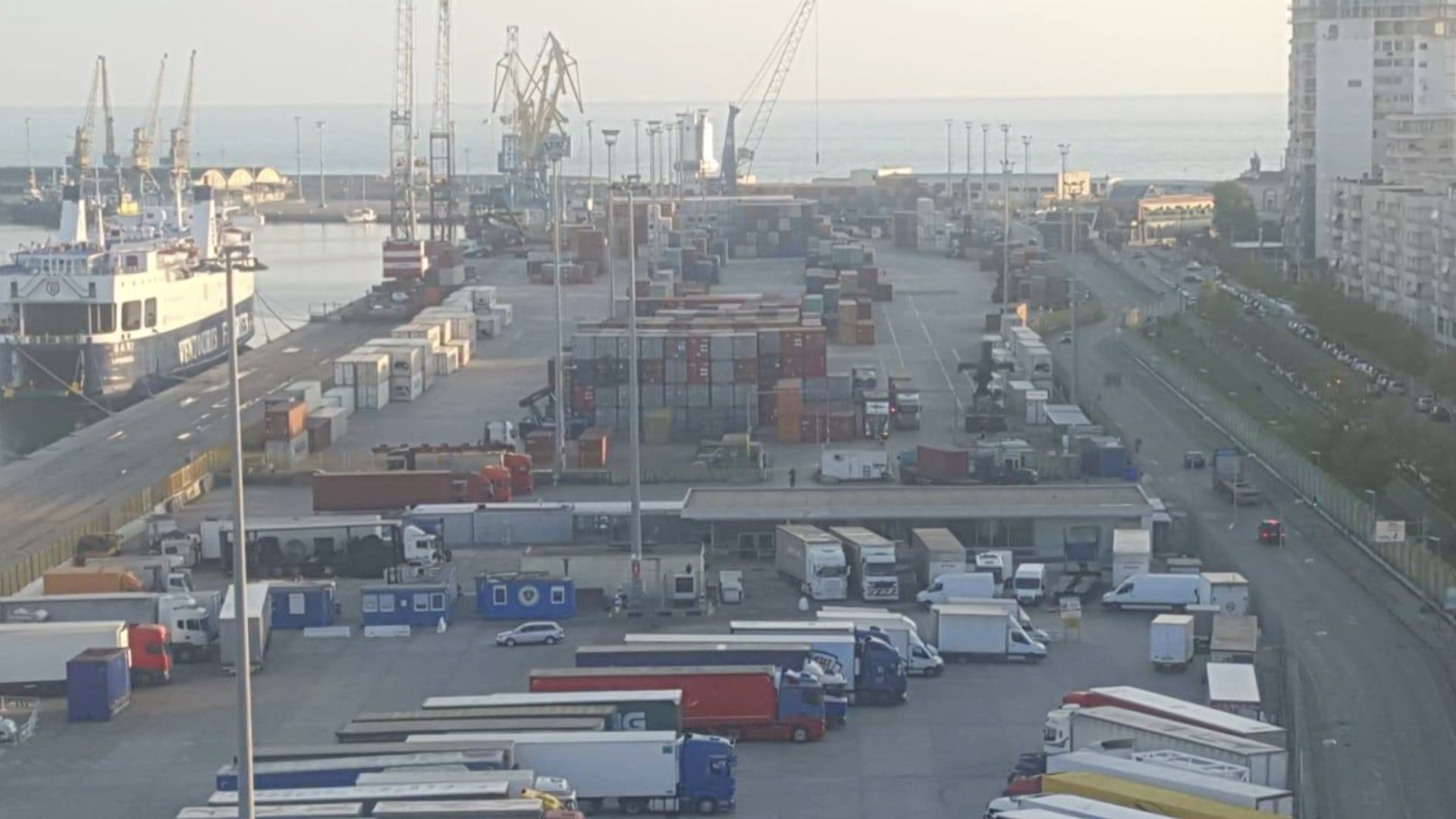 Drogë me destinacion Shqipërinë në portin e Pireut, sekuestrohen 45 kg kokainë