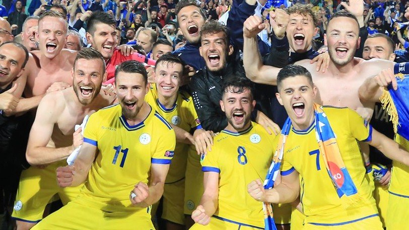 Rashkaj zbulon Kosovën: Dikur s’kishim as uniforma, talentin e kemi në gjak!