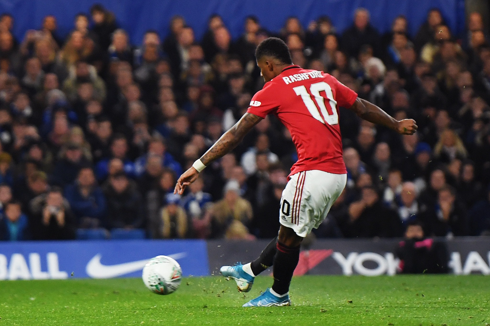 VIDEO | Dopietë e Rashford, United eliminon Chelsea nga EFL Cup