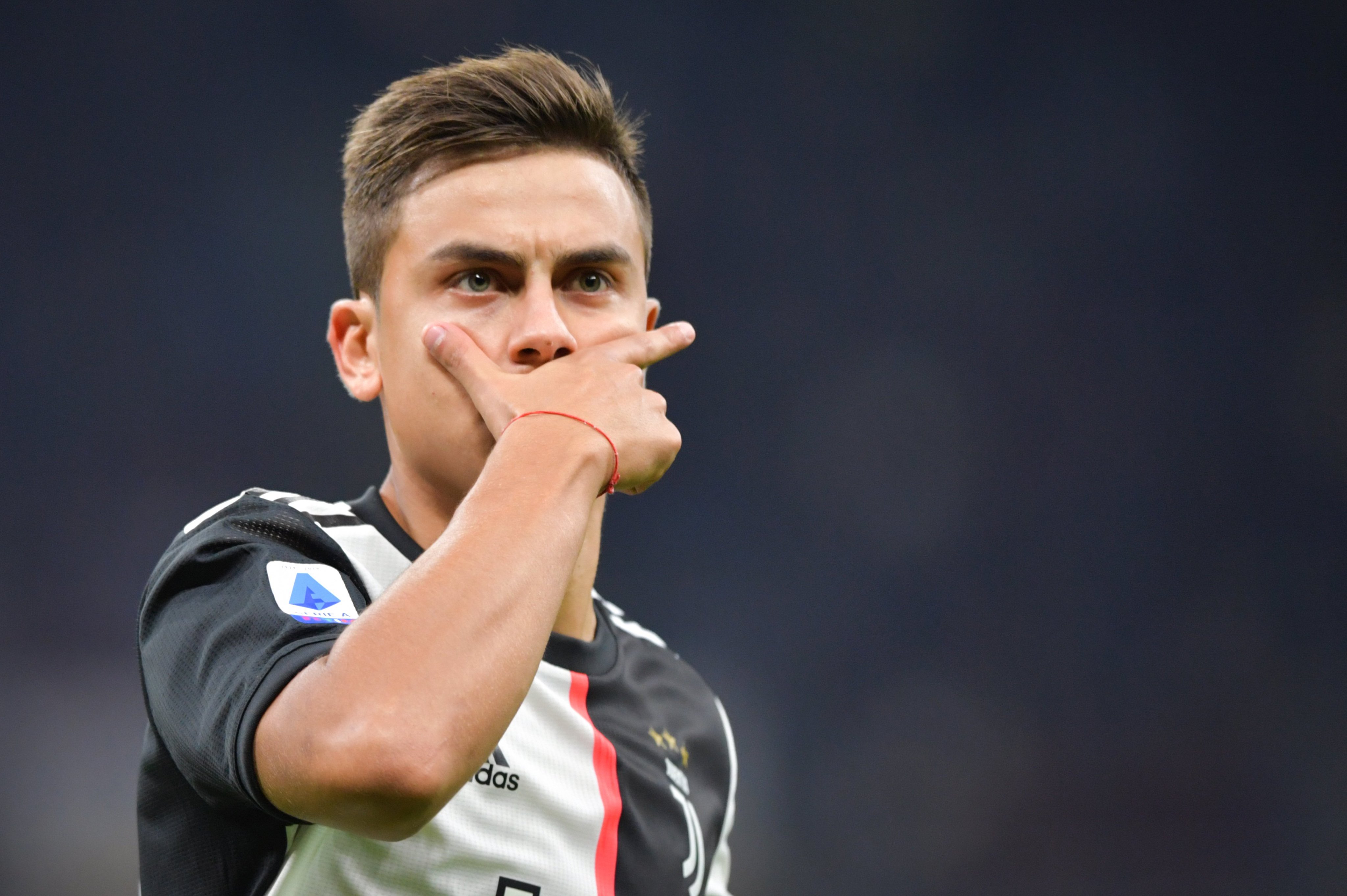 VIDEO | Përmbysje e çmendur, Dybala shënon dy supergola!