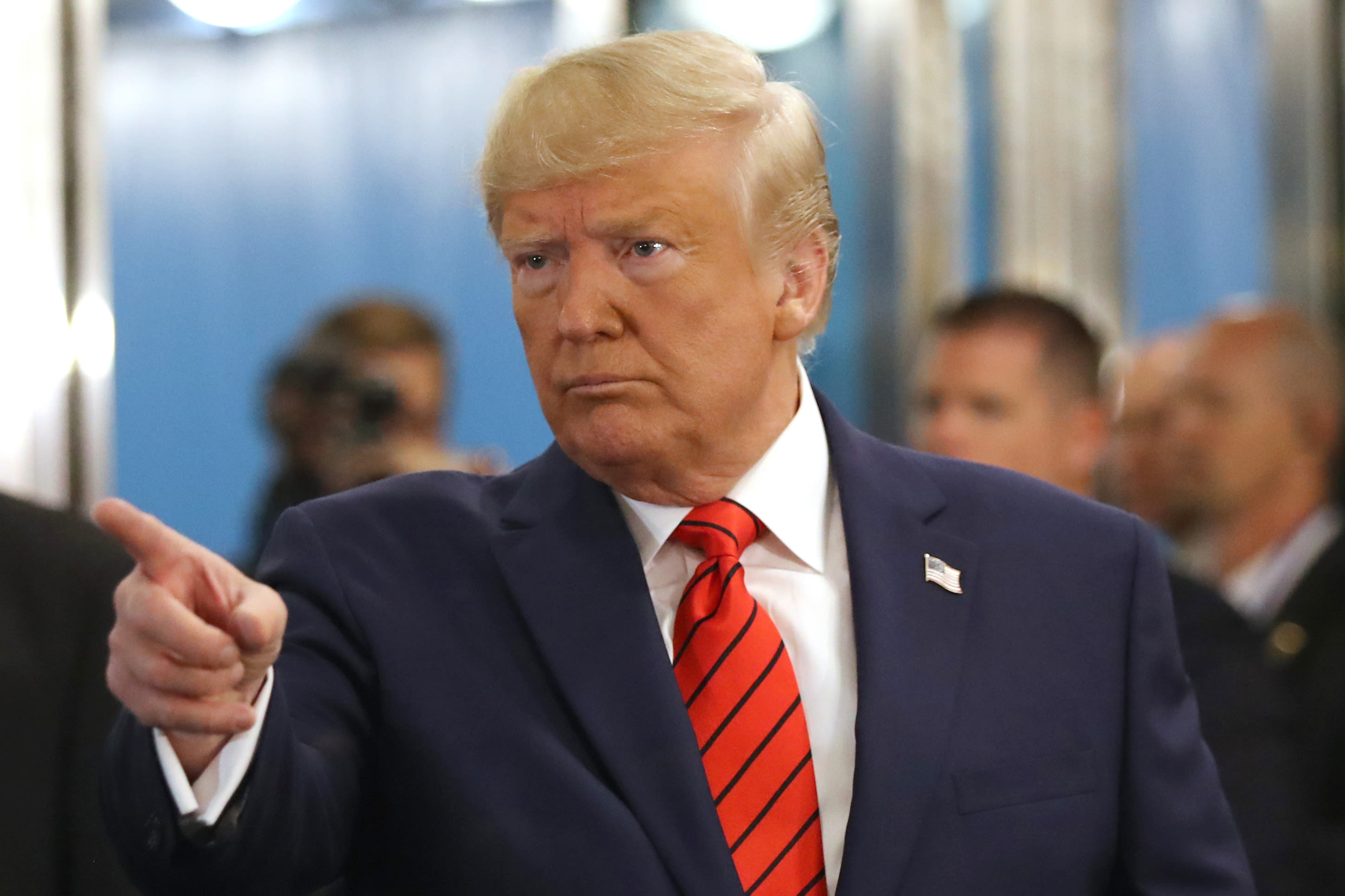 Dhoma e përfaqësuesve aprovoi akuzat për shkarkim: Çfarë ndodh tani me Donald Trump?