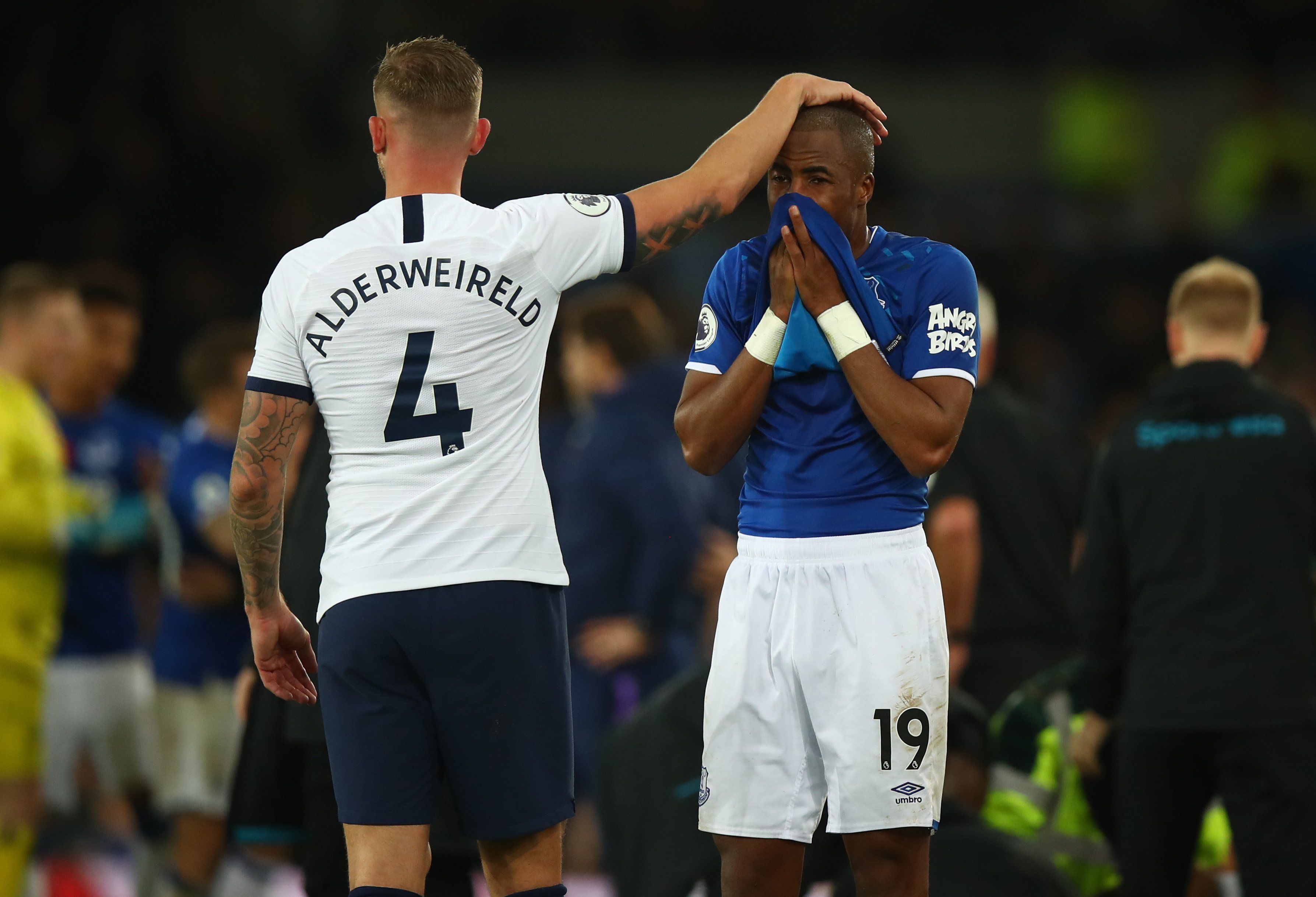 VIDEO | Dëmtim horror i Gomes, Everton-Tottenham ndahen në paqe