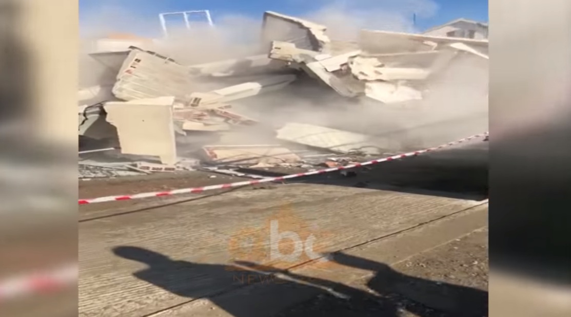 VIDEO/ Brenda ishin ende gjallë, momenti i shembjes së dytë të shtëpisë së familjes Lala