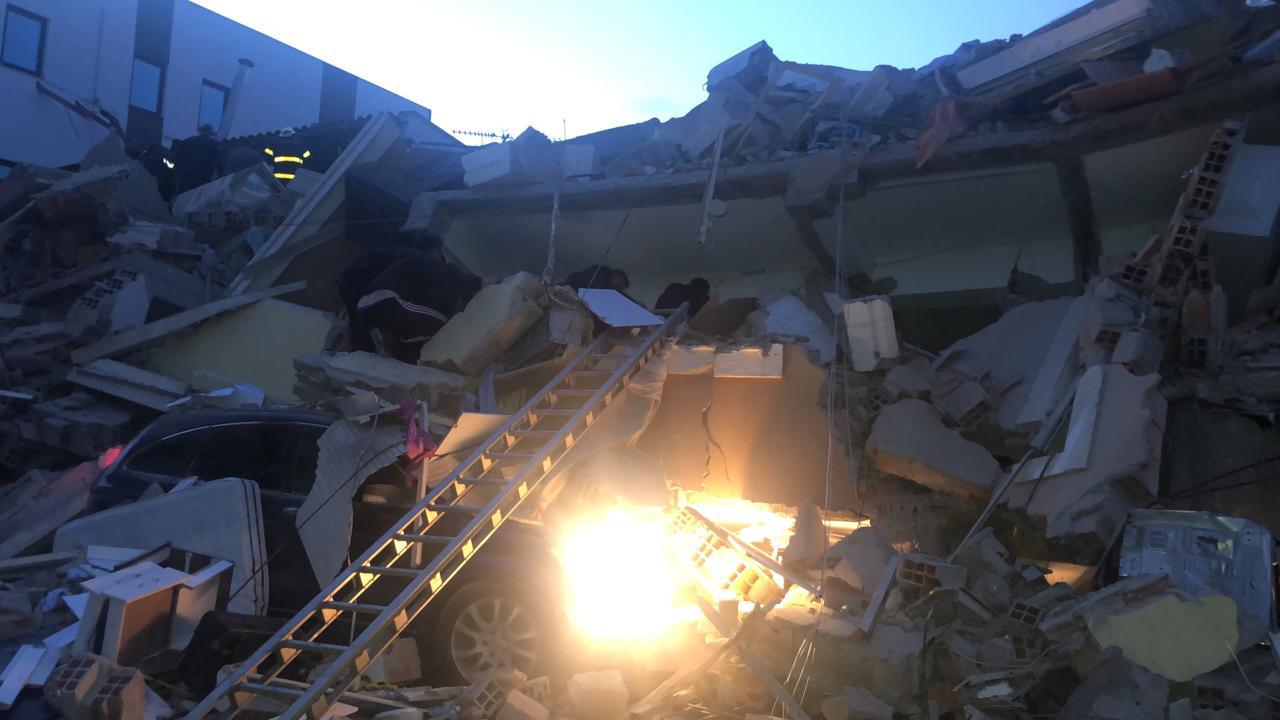 Ministria e Arsimit: Pezullohet mësimi në gjithë territorin e vendit për sot
