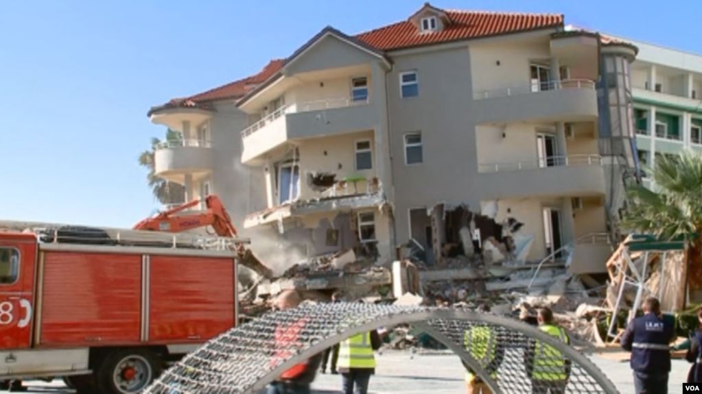 Tërmeti, hetime për ndërtimet në Tiranë dhe Durrës