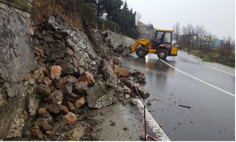 Reshje të dendura dhe erëra të forta, ARRSH: Në gatishmëri për të eliminuar vështirësitë