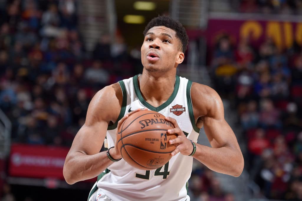 VIDEO | Çmenduri në NBA, gjiganti Giannis me statistika të frikshme