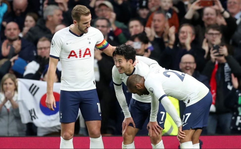 Liverpool i pandalshëm, Tottenham shënon tre në pjesën e parë