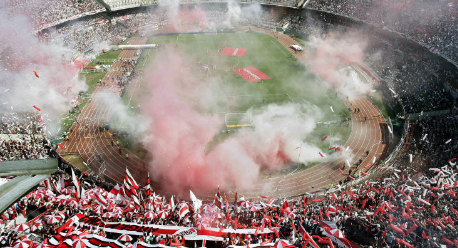 Shkak një provim, tifozi i River Plate alarmon Argjentinën me një… rreng!