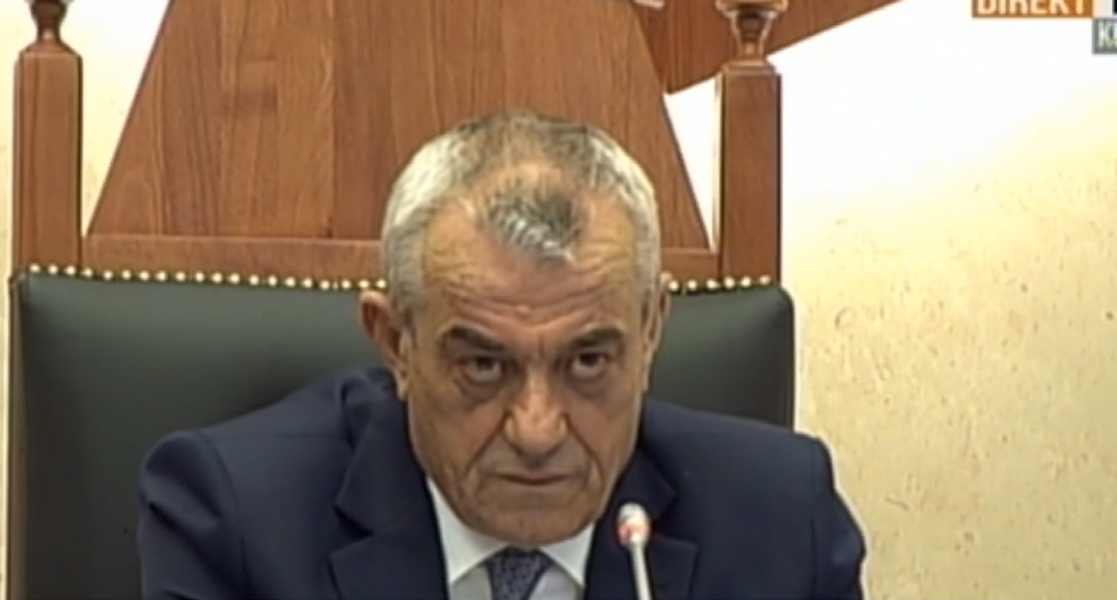 Parlamenti shkarkon Arben Malajn
