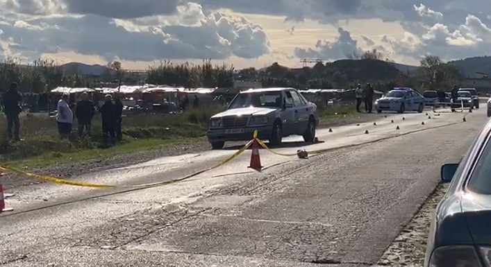 Aksident në Berat, përplasen dy makina,31- vjeçarja në spital