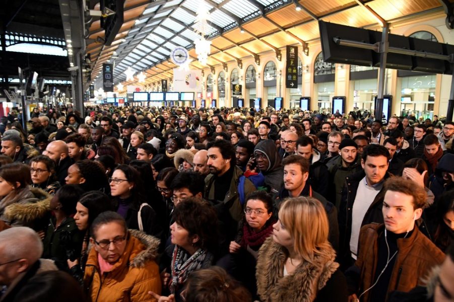 Nje tjetër “e martë e zezë” në France, vijojnë protestat kundër reformës së pensioneve