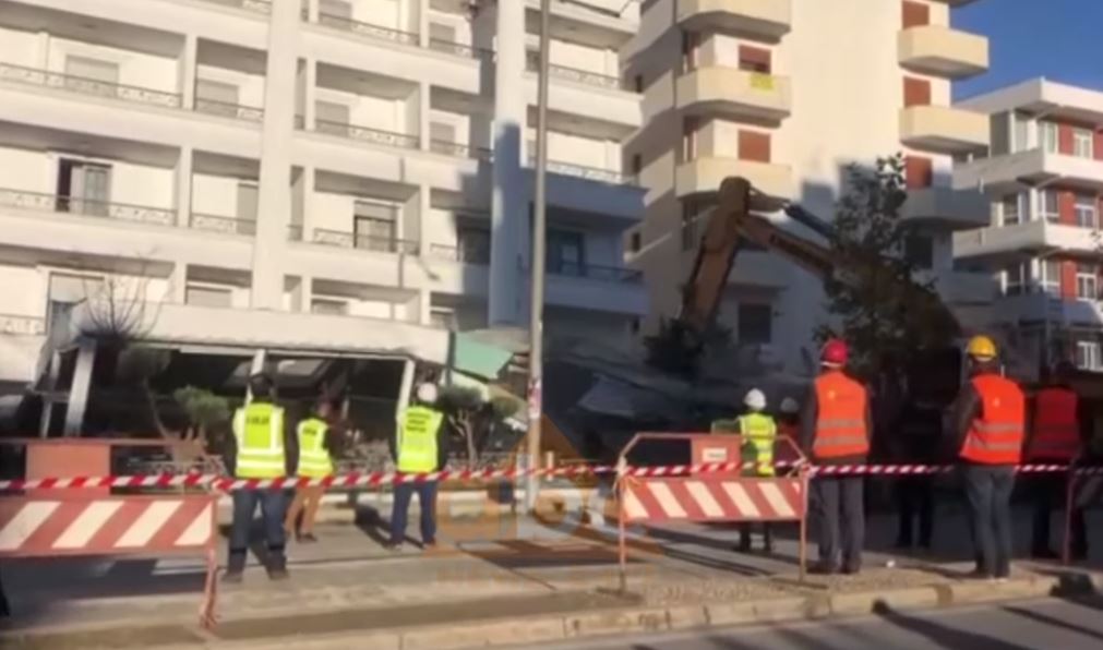 Nis shembja e hotel “Lubjana” në Durrës