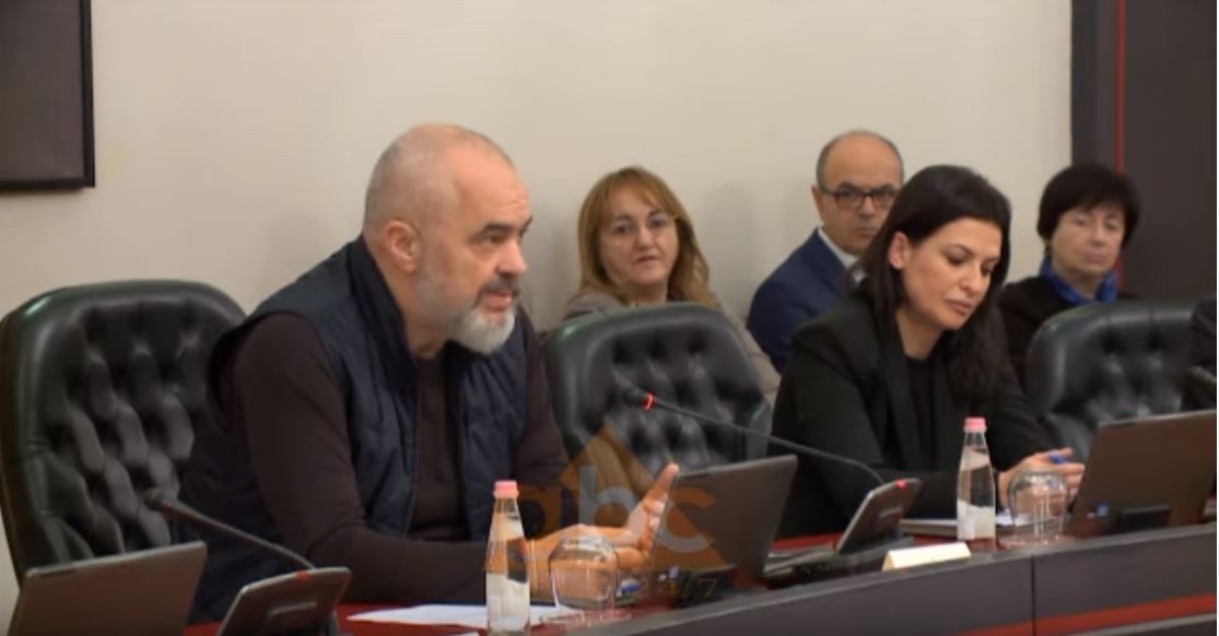 Tërmeti “fshin” shpërblimet e fundvitit për administratën: E konfirmon Rama