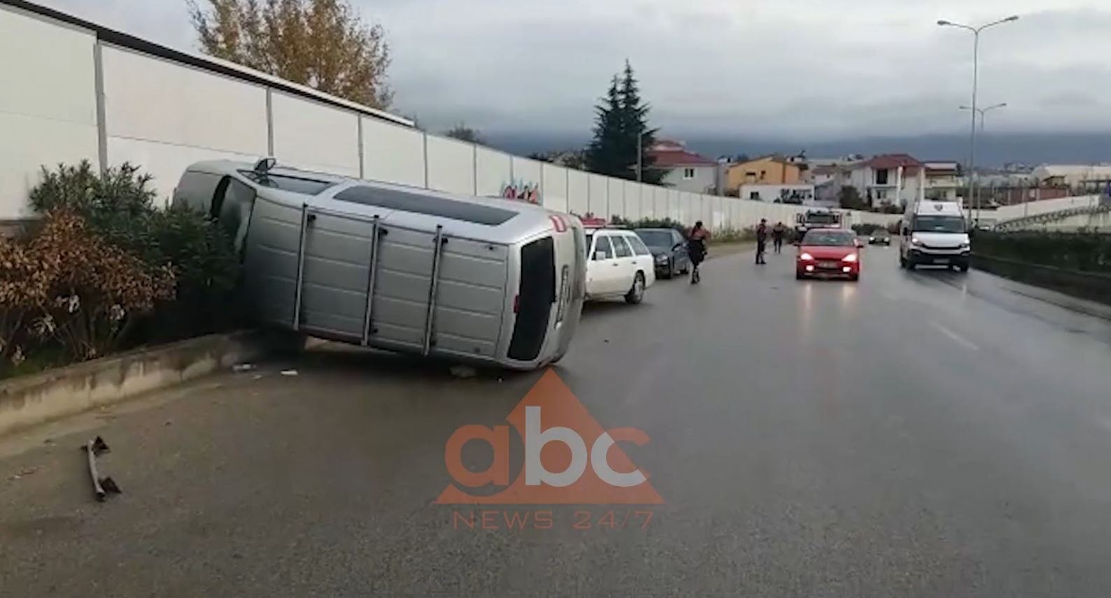 VIDEO /Aksident tek mbikalimi i Saukut në Tiranë